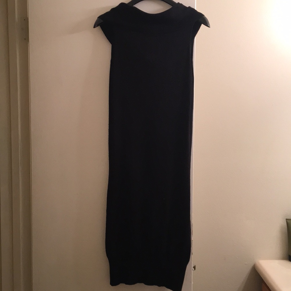 Dress - Picture 5 of 6